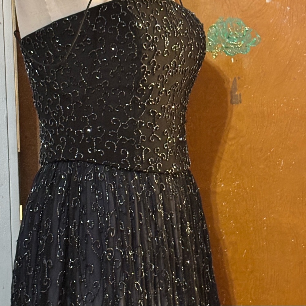 Stunning formal Homecoming, Quinceañera, Prom Ballgown dress Size small 4/6 - Picture 5 of 6